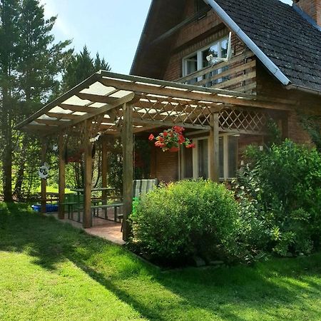 Вилла A Summer House Zarabie Domek Letniskowy Zarabie Мысленице Экстерьер фото